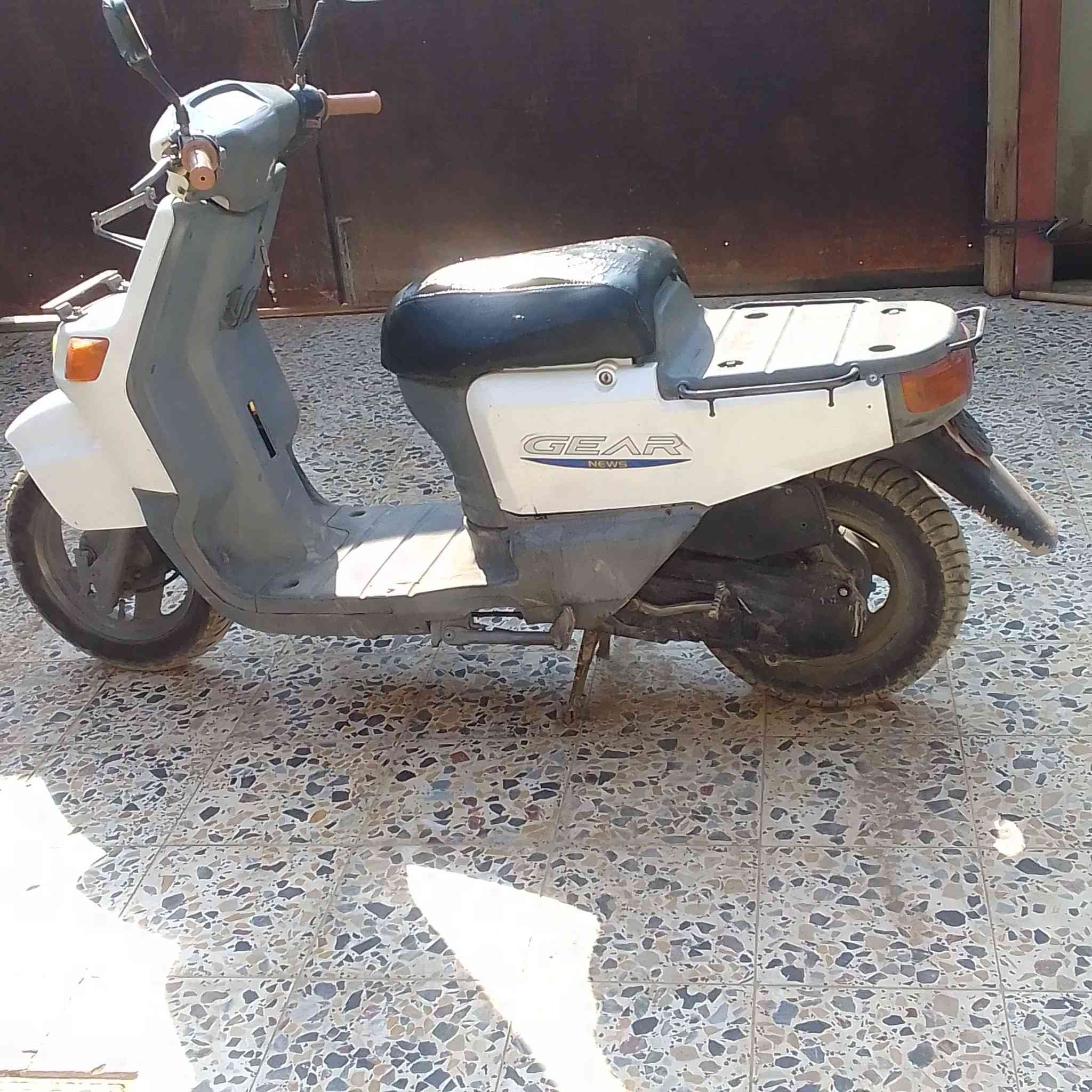 سلام عليكم دراجة للبيع مكان ديالى الهاتف ***********
