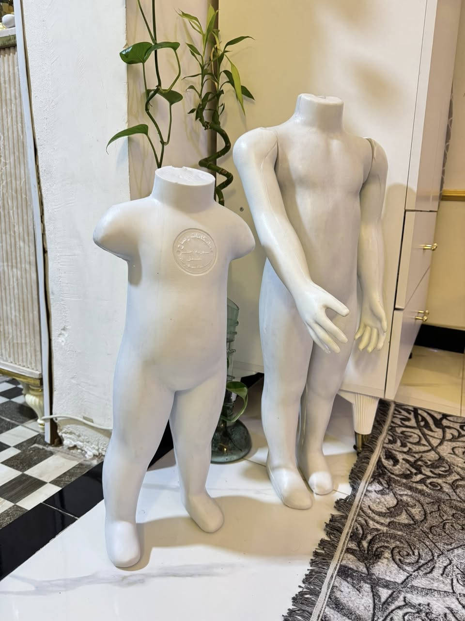 ملكان اطفال للبيع 
اثنينهم 25 الف وعندي توصيل 
الي يريدهن يدزلي رقمه وعنوانه


**إذا كنت صاحب هذا الإعلان وتريد حذفه لأي سبب، رجاءا أرسل رسالة إلى الدعم الفني**