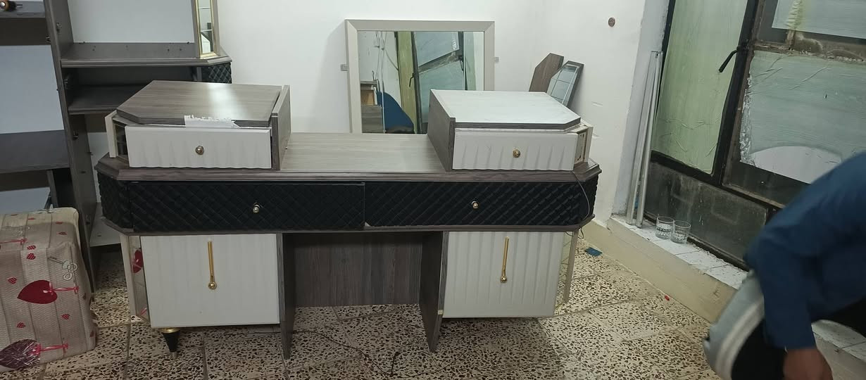 غرفه تركيه أخت الجديده للبيع مكان بغداد العامريه
مستعجل على بيعتها ضررها بس محتاجه قفاله السعر 800 الف ***********
