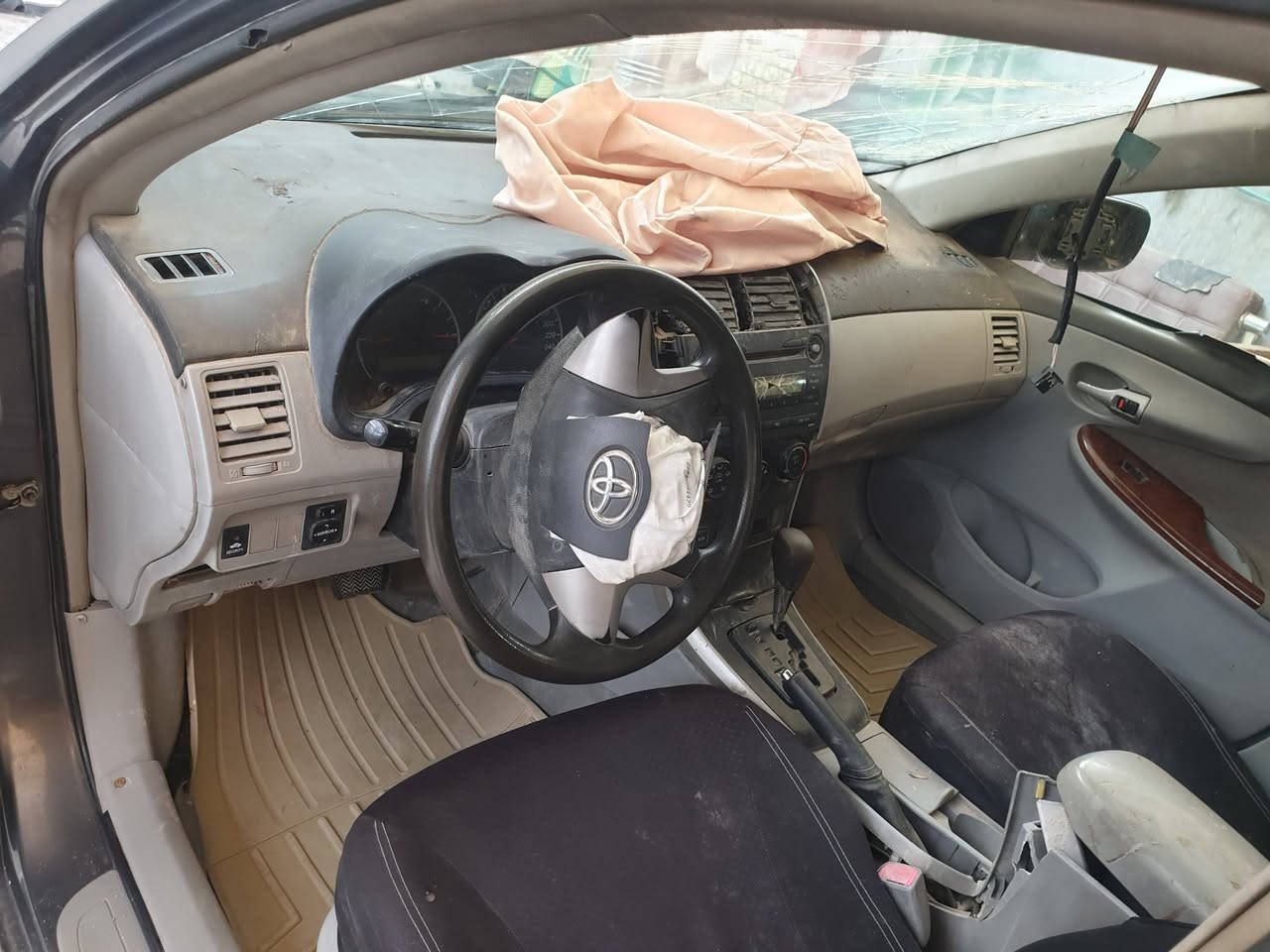 سلام عليكم للبيع تيوتا كورله موديل 2013رقم بصره بسمي تحويل مباشر اخوان سياره تعرضت لحادث ضربه كما موضح بالصور ابيع على وضعهه سياره شغاله وتمشي تبريد شغال مكان السياره بغداد السعر 48$
الاستفسار ***********
