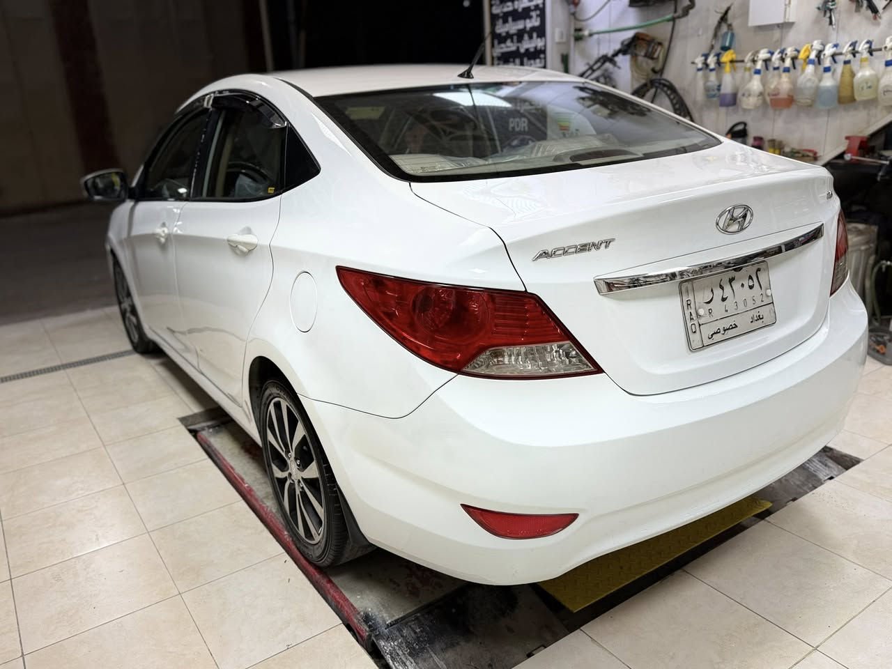 السلام عليكم اكسنت موديل 14 للبيع وارد خليجي
المحرك 1600 قطرتين المواصفات
تحكم ستيرن فتحه سلايت شاشه اندرويد كامره بلادي
اشاير بلمري تبريد ثلج تدفئه شغاله ويل كب 5 بلادي 
المحرك كير كفاله سياره حلوه وجديده مناقصها برغي كلشي شغال الله شاهد رقم بغداد مشروع وطني مكفوله من الضربه والتبديل بيها رشة صبغ قليله اثر بطش خباثه الباقي كفاله العنوان الكرخ هـ ***********
السعر 105
