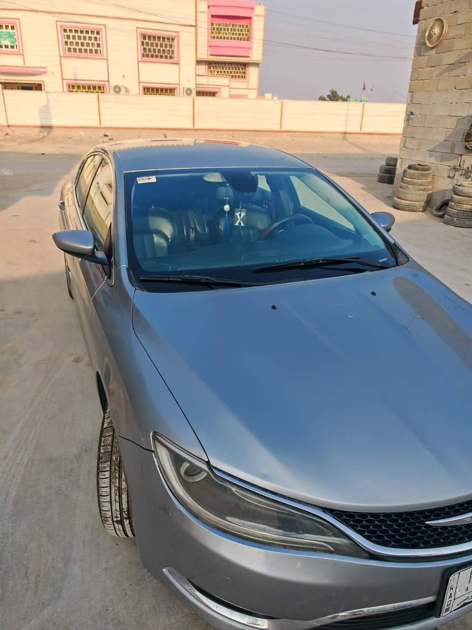 السلام عليكم 
C200 لمتد موديل 2016 
السعر 118 وبيهه مجال بسيط
المكان البصرة شط العرب الجزيرة 
V6 محرك 3600 
تقرير السياره غرق 10% تعمل وتسير 
البدي مكفول من الحادث فقط تكيحلات خدوش بسيطة 
شاشة كبيرة بلوتوث 
كير كاوس 9 نمر رياضي S
مقاعد كهرباء جلد+تدفئة 
مكينة وكير مكفولات 
اير باك سليم 
تبريد ثلج+تدفئة شغالة 
حدادية 80%
تخم تاير جديد 
ممشى السيارة 136 مايل 

السيارة نظيفة ومصروف عليهه هواي ادامة كاملة من بلكات وبخاخات ومجول وجامة امامية جديدة بانزين كله محسن وسوبر ودهن ارقى نوعية امزويل السيارة مبرمجة برمجة كاملة
السيارة بأسمي السنوية لسنة 2028 شرط التحويل 

الملاحظات اللي بالسيارة فقط بعض الخدوش وحساس دبة الزراكات واكف 
للاتصال او واتس اب.. ***********
