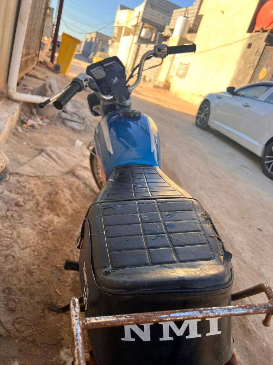 السلام عليكم دراجه ايراني مديل 15 الشاصي بس الدراجه تعمير يعني بس الشاصي 15 رقم وسنويه الدراجه مكينتها تخبل وحلوه لوحات مستلمهن بلبيت بس ماشادهن يعني كامله تحول بوجهك راعيها موجود ويريد يحول يمته ماتريد الدراجه عووها تلحيضات بصيطه السعر1500 وبيها مجال للشراي عنواني ابي الخصيب رقم***********
