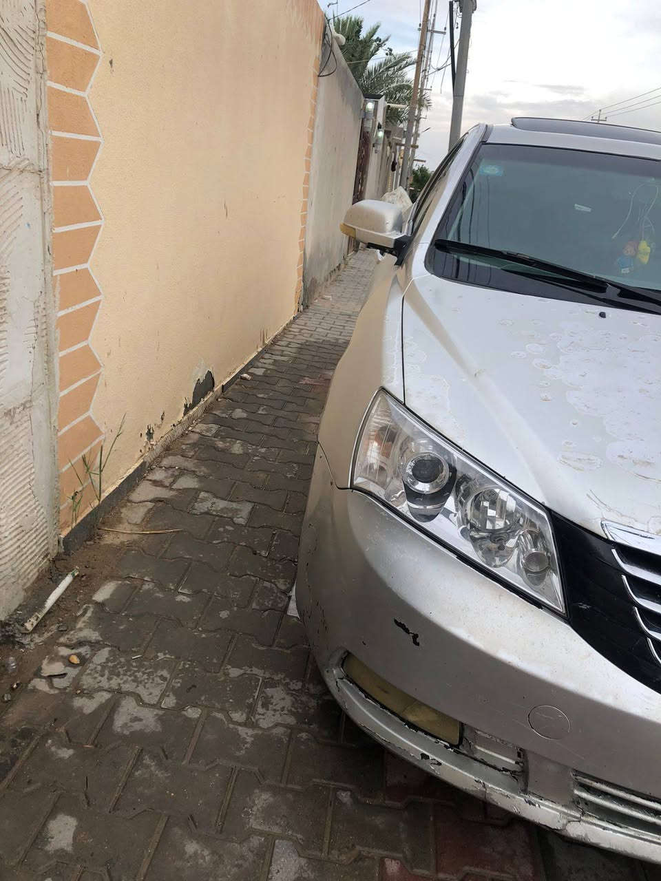 للبيع او مراوس امكراند c7 جديده وجاهزه برغي ما نقصها محرك كير اوتماتيك حداديه تخم تاير تبريد ثلج كله جديد كهربائيات كلها شغاله رقم قادسيه ألماني سنويه جديده مكانها الديوانيه الف مامطلوبه السعر ٥٠ وبيها مجال *********** اتصل وتدلل
