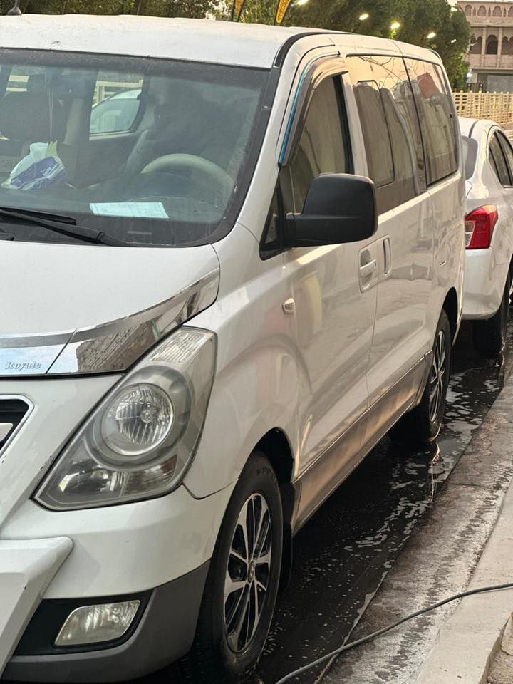 السلام عليكم ستاركس 2014 كفاله ماعده بيه بارد محوره مسكر كير ومكينه سبلاين سياره جاهزه الاخير تبريد حداده تخم تاير رقم
رقم بصره بااسمي تحويل ثاني يوم 
الاستفسار ***********
مكان لسياره البصره
