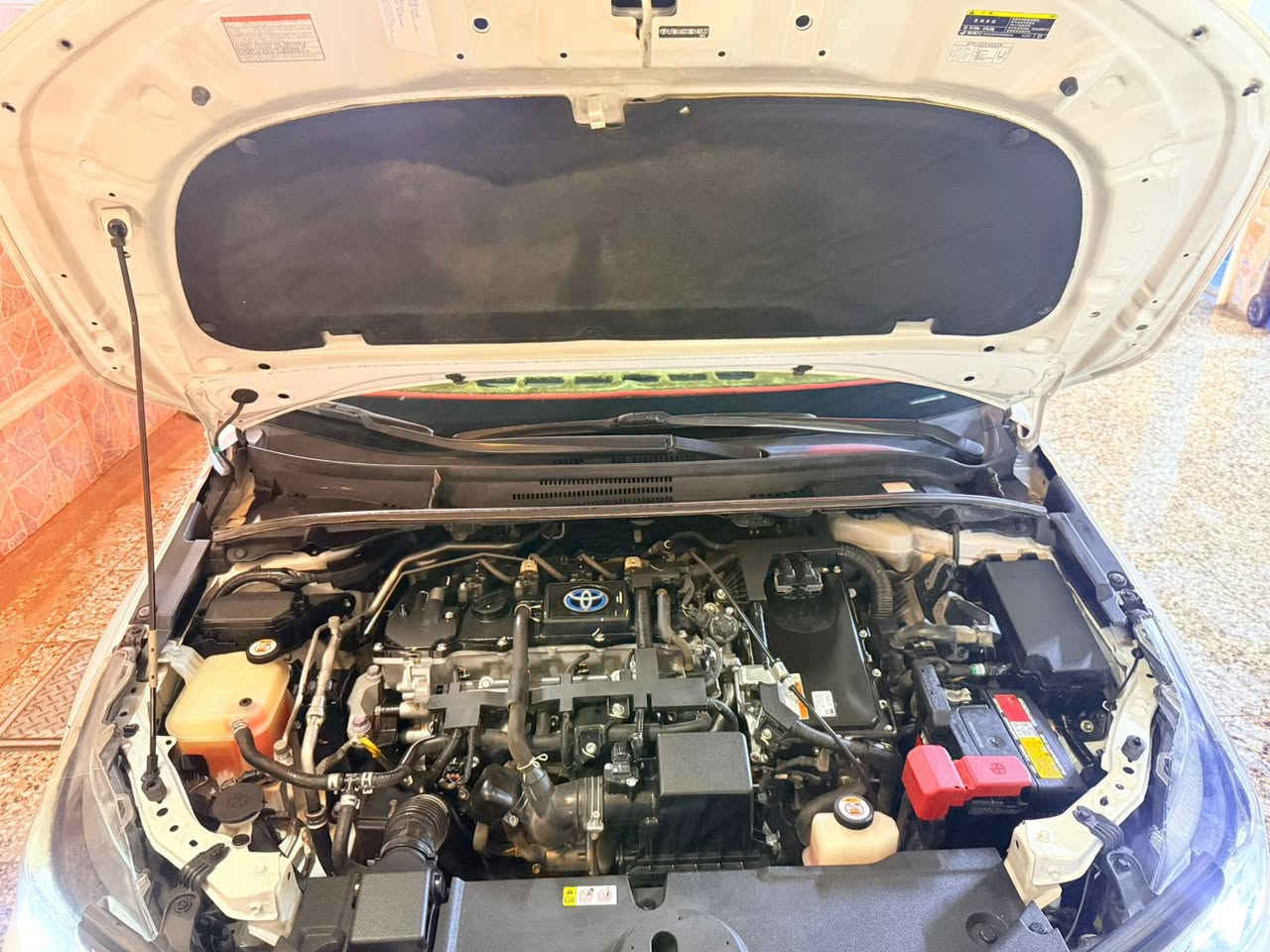 السلام عليكم 
كورلا موديل 2021 هايبرد ياباني مو صيني 
فول مواصفات عدا الفتحه  مكفولة من التبديل والصبغ  رقم بغداد بأسمي 
مكاني بغداد  
السعر 140 وبيه مجال للشراي 
***********
