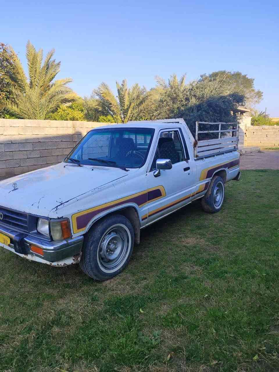 السلام عليكم بيكم 88 رقم صلاح الدين صدامي شرط التحويل سيارة كير ومحرك وصدر وتخم تاير كلو جديد شاصي واكسل شرط كشر وقرفة شوف العين حلو كهربيات كلهة شغالة سيارة جاهزة من كلشي السعر 26ورقة مكان السيارة العلم قريت الربيضة مراوس بيكم دبل سوبر دير كنو نضيف ادمرال يرهم حسب القناعة ***********)*********** بيع نقد بدون وعدة
