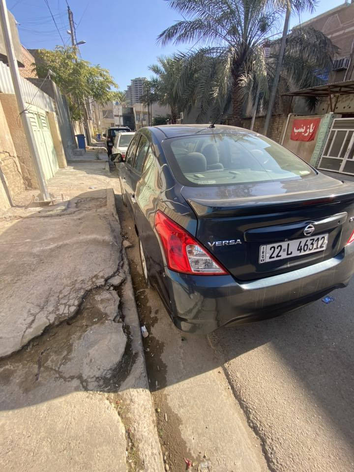 للبيع فقط.  نيسان فيرسا 2017 وارد امريكي.وارد امريكي حادث موضح بالصور 
(فقط جاملغ امامي مكفولة من كلشي لا شاصي ولا بدنة ) 
السيارة مواصفات عادية سويج تحكم جهتين مانع انزلاق 
السيارة نظيفة وولا كلوب مشتغل بيهة 
ماشية 92 ميل 
كشر مابي شخوط نظيف كلش 
ولون مميز حلو 
رقم اربيل باسمي السنوية تحويل ثاني يوم 
السعر المطلوب 96 ورقة 
السيارة شكد ماكلك نظيفة تجي وتشوفهة بالحقيقة احلى
وبرغي ممفتوح بيهة 
مكاني بغداد ***********
