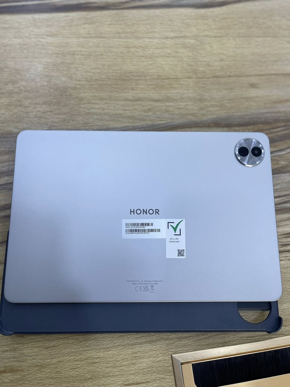 جهاز Honor Pad 10   ذاكره 256.     

مع كفر كيبورد شحن تايب سي 

مستخدم اسبوع  
مع كامل الملحقات 
السعر 400 
*********** هاتف
