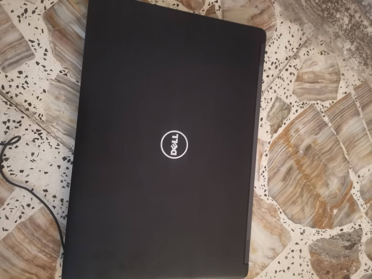 السلام عليكم
لابتوب نوع ديل
لابتوب Dell
كور اي 5 الجيل السادس 
كيبورد ضوئي
رام 8 قابل للتطوير
ذاكرة 256ssd
كرت الشاشة داخلي 4 گيگا
ملحقاتها  ماوس شاحنة اصلية 
السعر 210‪الف


**إذا كنت صاحب هذا الإعلان وتريد حذفه لأي سبب، رجاءا أرسل رسالة إلى الدعم الفني**