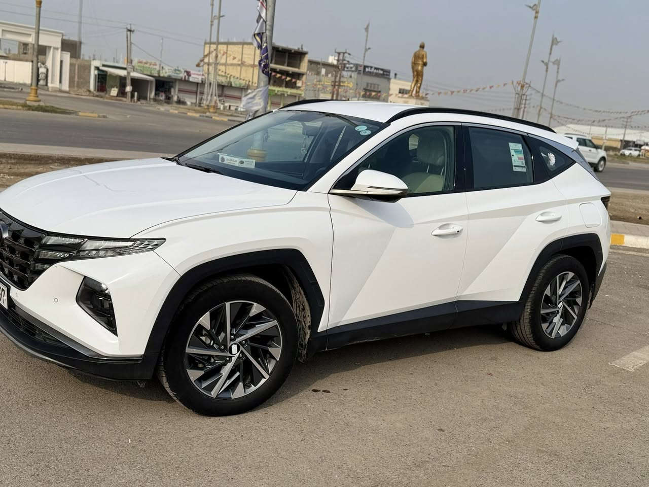 توسان ٢٠٢٤كفاله عامه 
رقم اربيل دولي تحويل اووكاله حسب الرغبه 
فول مواصفات ماعدا البانروما
العداد ٥٢قابل للزياده 
العنوان واسط الصويره 
السعر ٢٢٠وبيه مجال 
رقمالهاتف ‭٠٧٧٣ ٣٧٤ ٦٣٢٧‬
