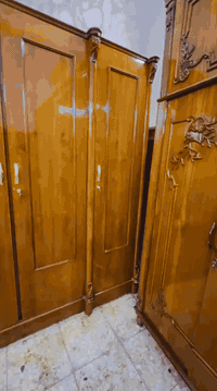 غرفة ٦ أبواب • مستعمل • بغداد الأمين الثانية