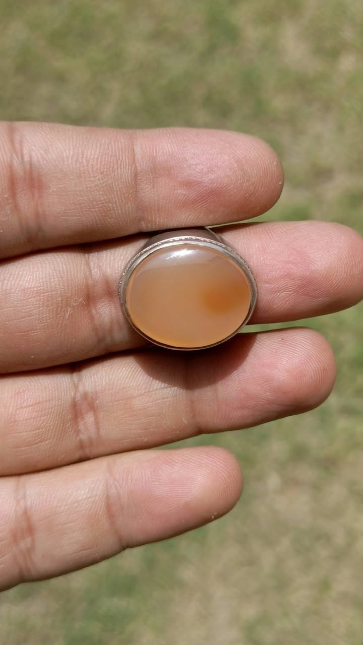 بسم الله
خاتم عقيق اصفر شرف الشمس 
منقوش قطعه خشنه قياس 24_25
سعر 60 الف مع التوصيل


**إذا كنت صاحب هذا الإعلان وتريد حذفه لأي سبب، رجاءا أرسل رسالة إلى الدعم الفني**