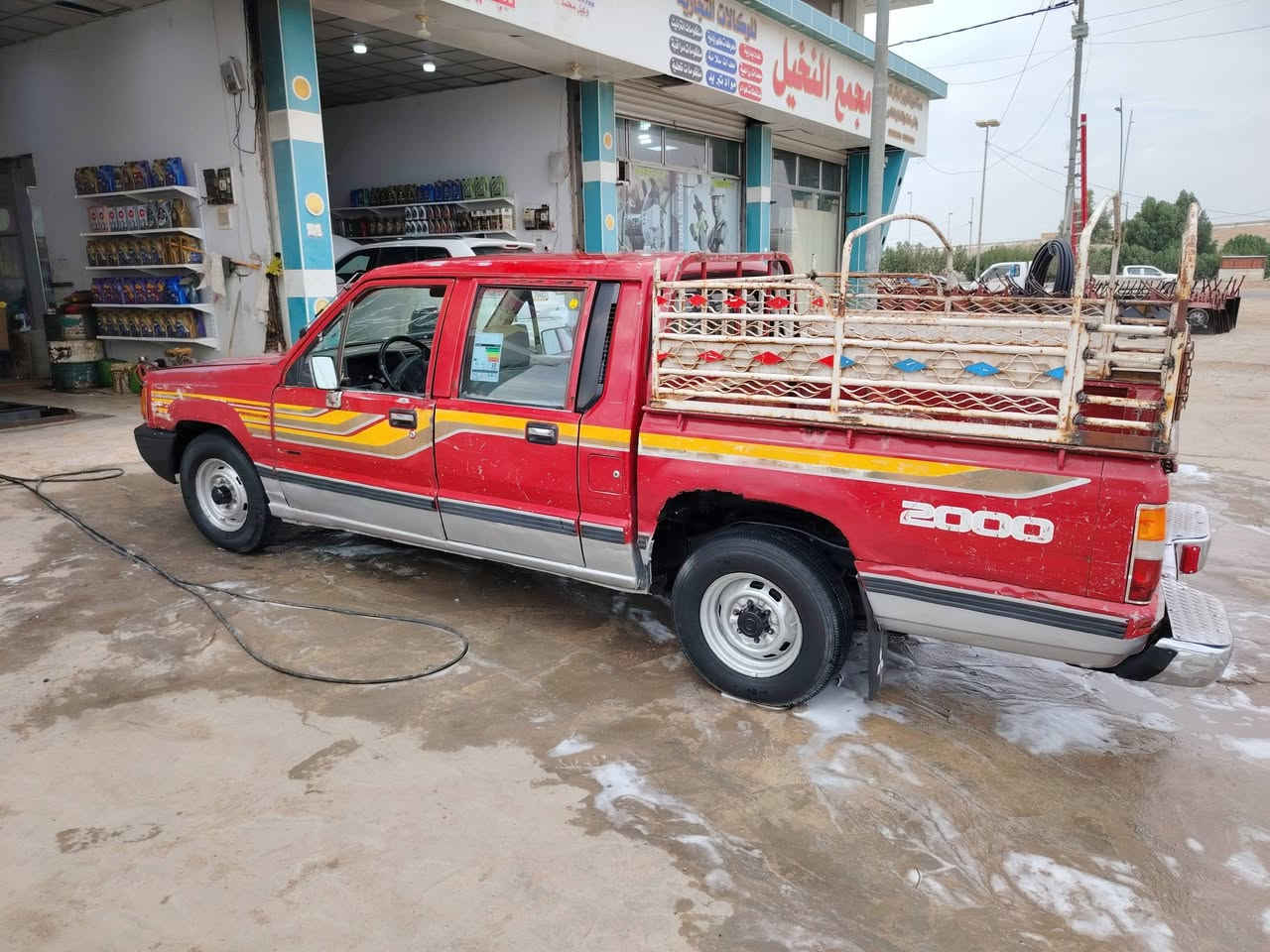 السلام عليكم بيكم مستبيشي للبيع السياره جاهزه من الطول لطول لا تبخير ولا تنقيص ترايك وين ما تريد مكاني البصرة القرنه الشرش السعر ٣٧ وبيها مجال قليل *********** السنويه منتهيه
