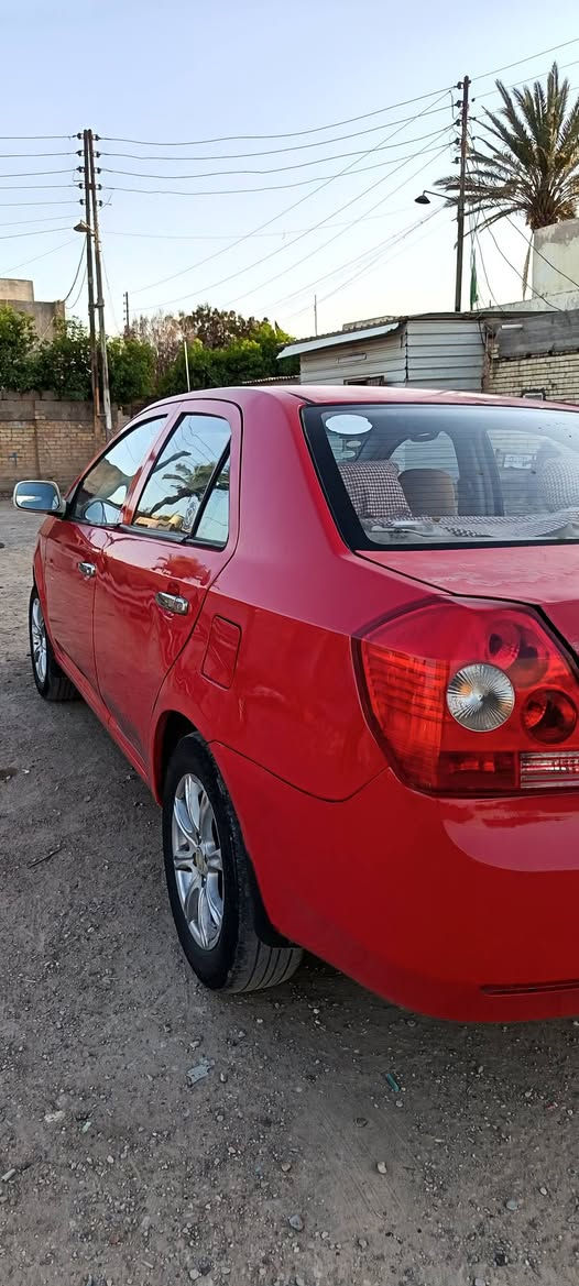 السلام عليكم ورحمة شيري MK موديل 2012 للبيع كير مكينة كفالة حدادية تخم تاير كهربائيات كلها شغالة رقم بغداد دولي جديد سنوية ل٢٩ تحويل مباشر السيارة جاهزة مكفولة من الضربة فقط صبغ حزام إثر جراد السعر ٣٧ وبيها مجال قليل مكانها واسط صويرة ***********
