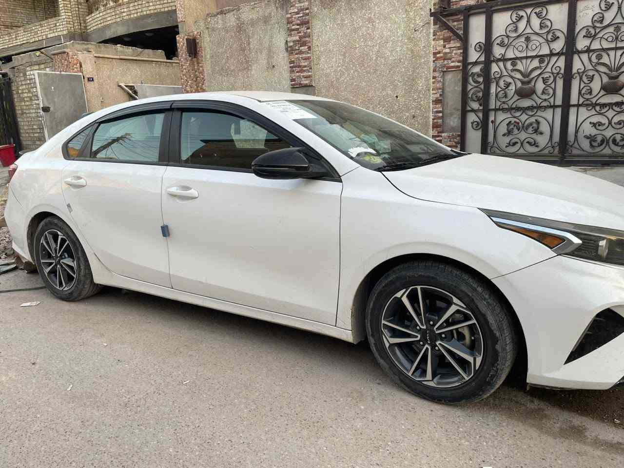 السعر 140. هاتف ***********
السلام عليكم فورتي مديل 23 وارد أمريكي مواصفات  LXS  سياره جديد وخير من الله حادثها بارد بل بنيد وصبغ جاملغ خلفي وقبق جنطة بدون دواخل ترايها. خير من لله رقم بغداد ابسمي وصور الحادث مرفقه بل منشور عدا الحادث الباقي كله مكفول

