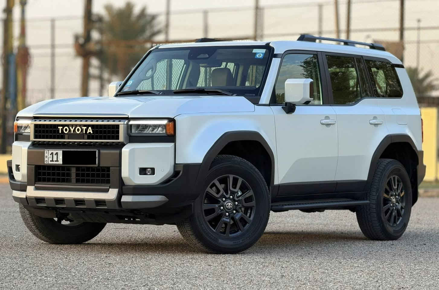 سلام عليكم.... اخوان عندي برادو 2024  (R3)استلام شركة ساز ماشيه 24 الف فقط  وبالضمان لون ابيض رقم بغداد بأسمي وتحويل مباشر  السياره مكفوله من كلشي ومغلفه بالكامل ابيض طافي سعرها 48800$ واي استفسار هذا رقمي *********** 
مواصفاته 
سلايد 
كشنات جلد وكهرباء لون بيجي 
باب خلفي كهرباء 
فور ويل 
سبعه راكب 
ثلاجه 
انظمة قياده 
لايت زنون
