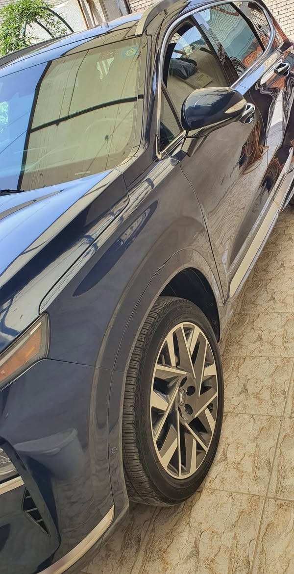 للمراوس او البيع سنتافي Calligraphy موديل2022 وارد أمريكي رقم بغداد دولي باسمي  حادثة جاملغ وبنيد تبديل وبارد بالباب الخلفي اثر النقل ماشية 86000
 بصمة بيبان و تشغيل 
 محرك ٢٥٠٠ تيربو 
لد نهاري بك لايت لد اضاءة زنون 
٤ رادارات امامي خلفي وجانبي مانع تصادم وتحذير تصادم 
خمسة راكب   
 الشاشة كبيرة ابل كار بلي 
 عدادات شاشة ديجيتال 
 داتا شو عرض بالجامه الأمامية 
 3 وضعيات قيادة 
 تدفئة تبريد مقاعد  إمامية 
 نظام النقطة العمياء 
 مقاعد  كهرباء 
 نظام ترحيب عند الاقتراب من السيارة مع اضاءة المرايات الجانبية 
 المحافظة على المسار 
قيادة ذاتية 
 تبريد منفصل مناخي 
 بردات خلفية 
صندوق كهرباء 
 اوتو هولد توقف ذاتي 
 كير بيانو ٨ نمر 
٥كامرات ٣٦٠ درجة 
 شاحن واير ليس 
 قطعتين تبريد 
بانوراما 
حساس اطارات
كشنات جلد  سقف كنتاره 
 * نظام اطفاء المحرك (A) ذاتيا في الازدحامات لتوفير الوقود
* شاشة تدعم Apple Car play و Android وبلوتوث مدمج والأوامر الصوتية
* مفتاح ذكي بصمة + التشغيل عن بعد 
* نظام قفل العجلات الاربعة / لاغراض الاوف رود
* هاند بريك بصمة 
*  خاصية ISOFIX   ايزو فكس قفل الاطفال 
* الشاشة الوسطية حجم كبير مع دعم الملاحة بالخرائط GPS وبوصلة للاتجاهات
* شاحن هاتف wireless
* مخارج شحن USB وتشغيل الميديا
* منافذ للطاقة كهرباء 12فولت ومنفذ 110 فولت
* لايت زينون رباعي العدسات بتقنية High Beam الانارة الذكية + LED  نهاري 
* نظام القيادة الذاتي الذكي في الشوارع المخططة 
* مثبت السرعة Cruise وميزة التباعد عن المركبات
* طي المقاعد الخلفية كهربائي 
*شفتات استيرن
السعر225
العنوان بغداد/ *********** واتس اب
