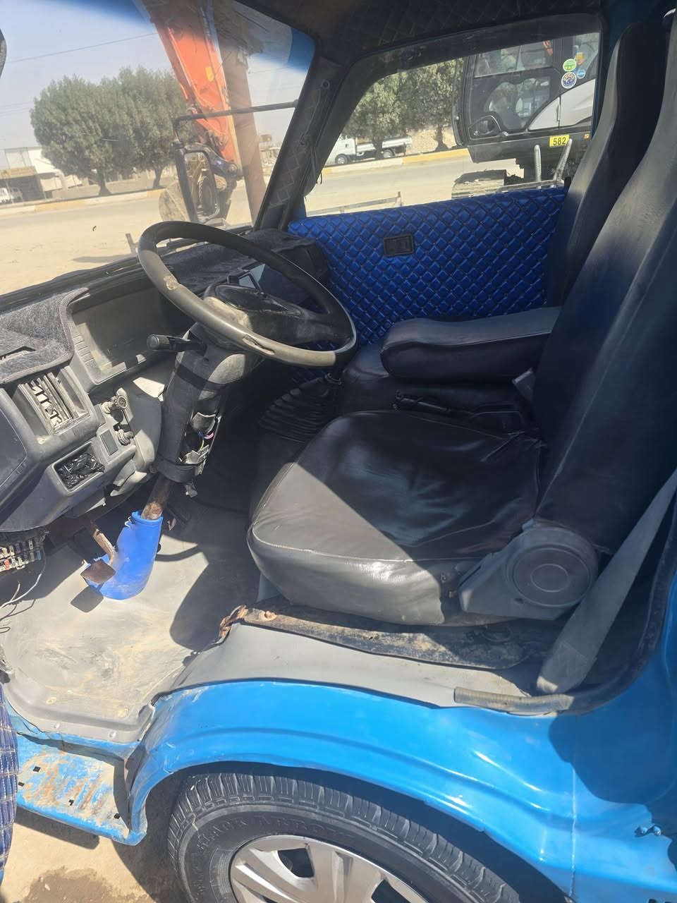 السلام عليكم كيا 96 للبيع حلوه السياره مقفوله تحويل ثاني يوم مكان السياره بابل***********
