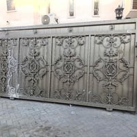 باب حديد للبيع للاستفسار 07709818772