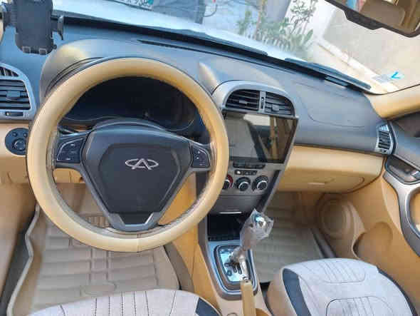 السلام عليكم ورحمة الله
تيكو ١٣ للبيع سيارة نظيفة محرك جيد جدا صدر تقريبا جديد اطارات جيدة جدا كير كذلك بسعر ٦٥ ورقة
للاتصال
***********
