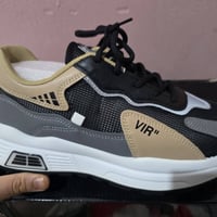 حذاء بناتي • مقاس ٣٩ • قطعتين