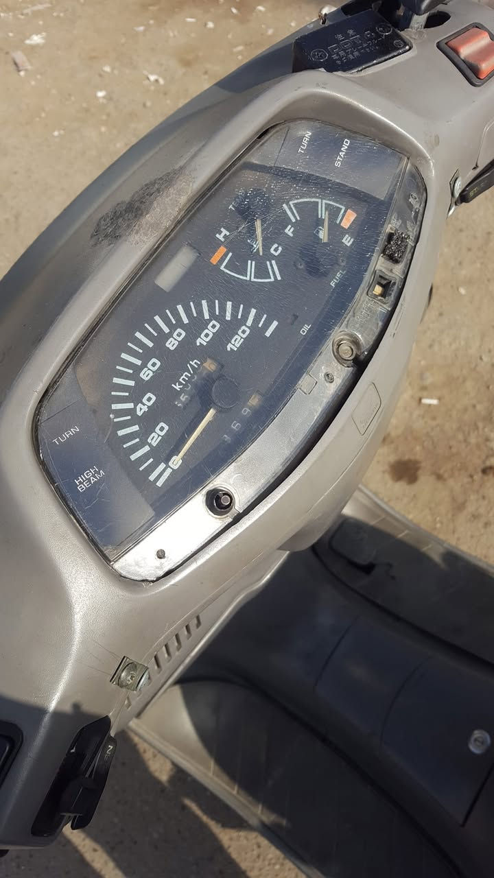 هوندا  سبيسي فري وي اصلي حجم ٢٥٠ كهربائيات شغاله محرك عل وضع الشركه بدون نقص تبريد راديتر حماوه ربع لايت زينون   شراي اتصل عل رقم او ماسنجر  *********** بغداد زيونه ما جاوب تعليق شراي اتصل وتدلل سعر ٥٥٠  بيها مجال لشراي
