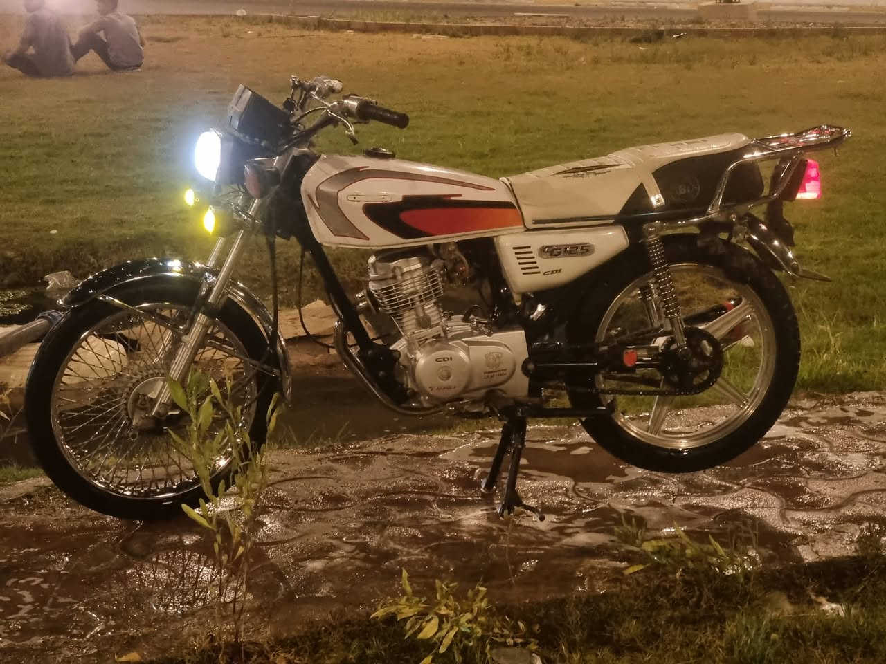 دراجه للبيع مكفوله كفاله عامه
سعر 550 وبيه مجال  عنوان الفريحه 
***********  اتصال و..واتساب
