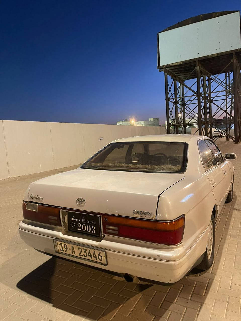 السلام عليكم بطه
منفصل للبيع موديل 1994 رقم كربلاء انكليزي 

سنويه 2030 كير ومكينه 2500 
السعر 49 وبيها مجال للشراي 
العنوان البصرة 
للاستفسار علئ الرقم  ***********
