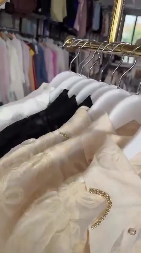 وصل تكرار 🔥

قميص كيبورد 😍

 قياس فري سايز 

يتوفر ب2 لون .. بيجي & ابيض .. 💛🤍

متوفر توصيل جميع المحافظات
العنوان الأول : الرمادي التاميم شارع ام عمار مقابيل ساحه كره القدم 
العنوان الثاني : الرمادي التاميم شارع ام عمار مقابيل صيدليه اسبرين 

#اكسبلور #العراق #ملابس #مشاهير


**إذا كنت صاحب هذا الإعلان وتريد حذفه لأي سبب، رجاءا أرسل رسالة إلى الدعم الفني**