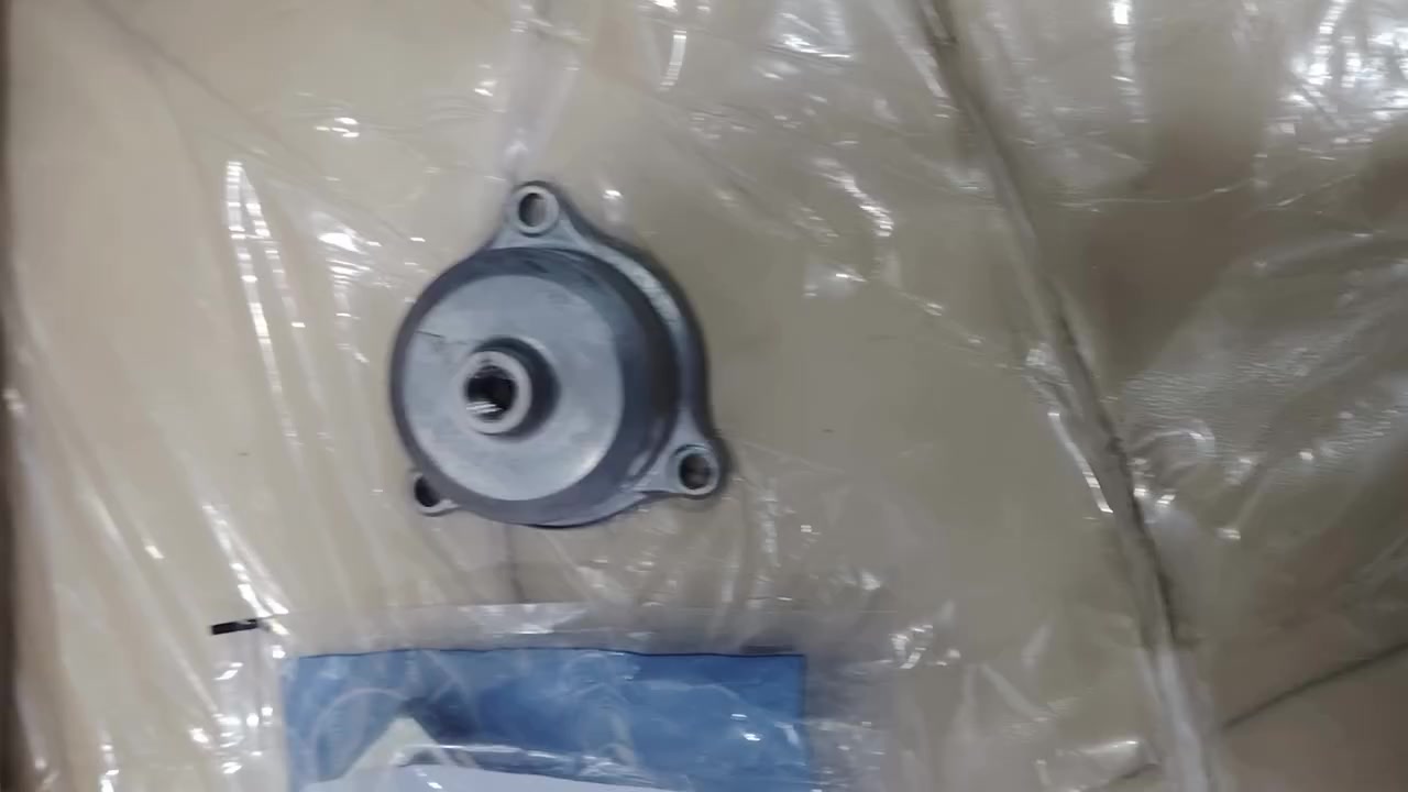 السلام عليكم تتوفر كافة الادوات الاحتياطية لل TVS و الباجاج وبأنسب الاسعار تجدونها في مجمع علاوي الهندي العنوان:  ذي قار قضاء الفجر
رقم الهاتف: ***********
