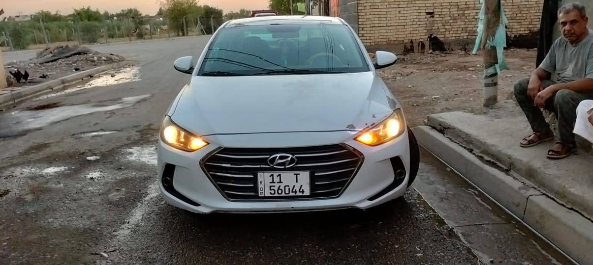 السلام عليكم انتراء موديل 17 أمريكي مكينه المرغوب 2000 
ماشيه 76الف مال بيت فقط السيارة نضيفه تخم تاير صدر تبريد كامله بيه جاملغ صبغ ونص بنيد مثل ما موضح بالسونار سعر 128 هاتف ***********
