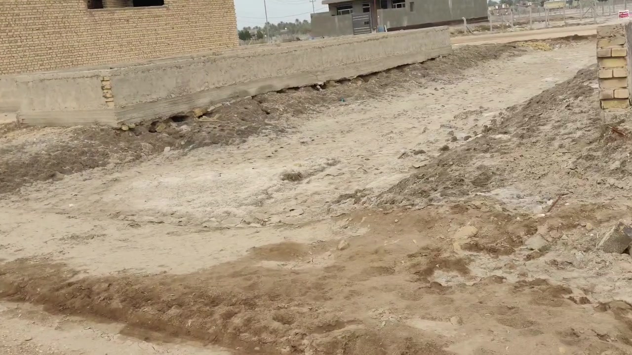 قطعة للبيع المساحة 140 متر طابو صرف الواجهة 10 والنزال 14
 الموقع الجمجمة الجنوبية خلف سايلوا الجزائر قرب مدرسة انصار العقيلة ع
للتواصل ‏‪0782 482 3670‬‏
