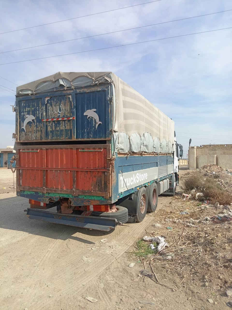 سلام عليكم اكتروز 2004 السعر تلاثه وربع ***********
