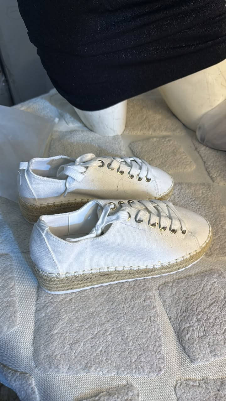 متوفر كارتونه فوك ال 30 قطعه ولادي وبناتي ورجالي سعر الكارتونه 150 للحجز خاص


**إذا كنت صاحب هذا الإعلان وتريد حذفه لأي سبب، رجاءا أرسل رسالة إلى الدعم الفني**