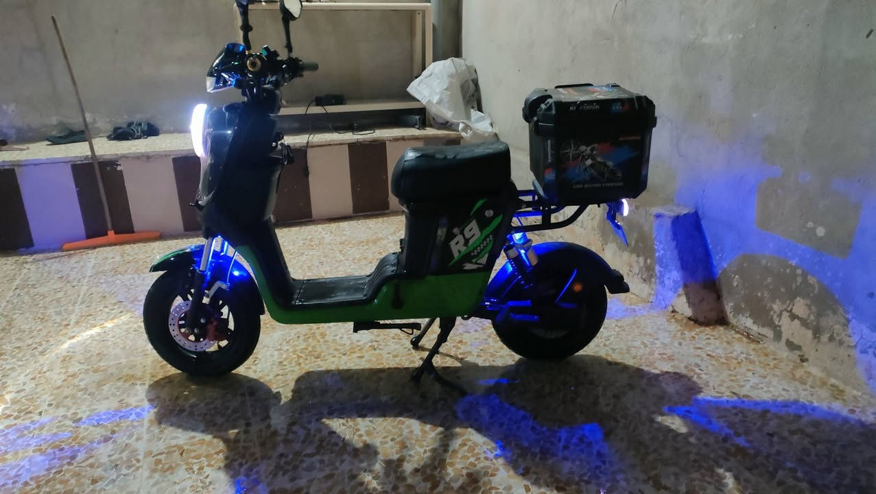 دراجه R9 السعر450 و بي مجال رقم وتساب ***********
