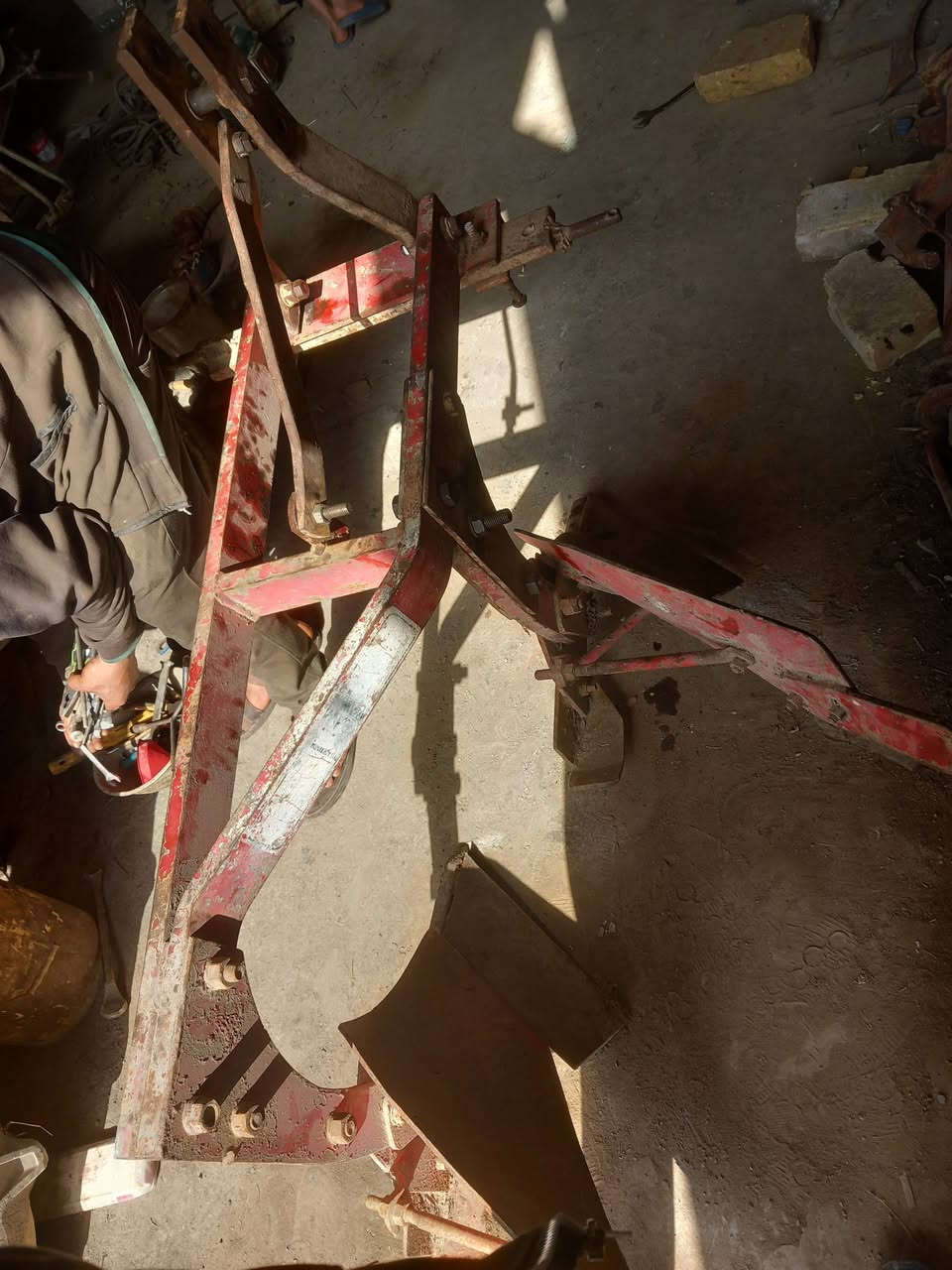 معدات زراعيه للبيع 
حله شارع السياحي 
للاستفسار 
***********
