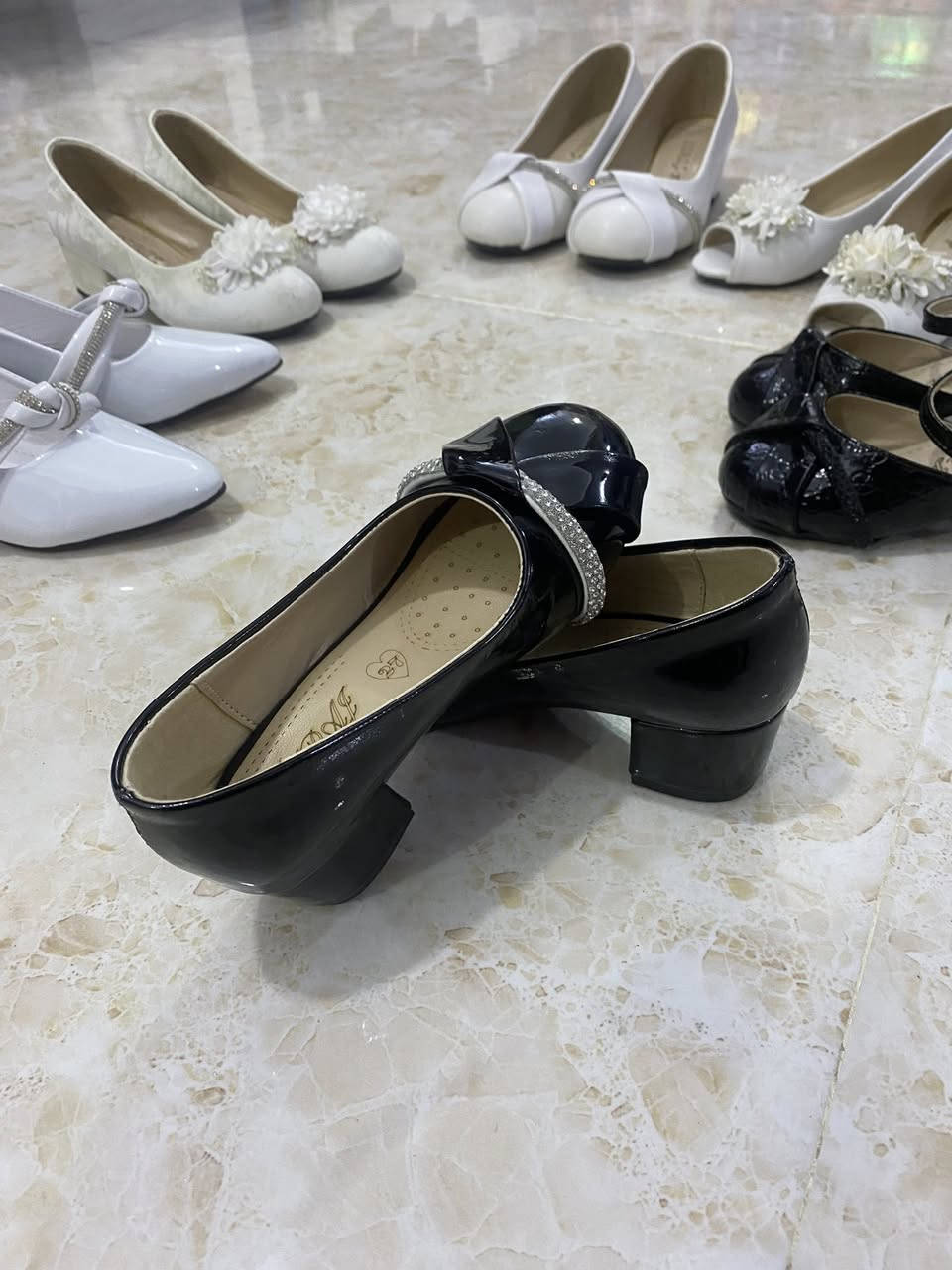 عروض العيد 🔥🔥🔥 عروض لفترة محدودة 
سعر القطعة ٨ الف فقطً
القياسات من ٢٥ الى ٣٦ 

للحجز والاستفسار مراسلة الصفحة
العنوان /ديالى /قزانية / مجمع الحاج علي
تتوفر خدمة توصيل لجميع محافظات العراق


**إذا كنت صاحب هذا الإعلان وتريد حذفه لأي سبب، رجاءا أرسل رسالة إلى الدعم الفني**