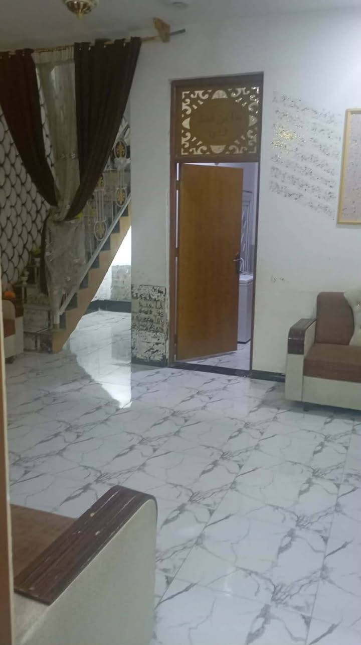 سلام عليكم بيت للبيع طابو صرف بسمي مساحه 150مكان البيت حي الزهراء وره مدرسه جبل عامل بناء جديد كلشي موضح بل فيديو الاستفسار على الرقم ***********اخوان اتصال فقط مكلف بل نشر
