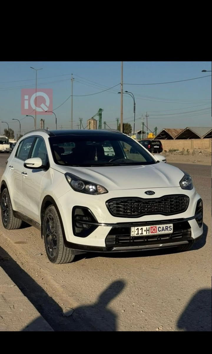 سبورتج  2019 شكل 2020
 جي تي لاين فول مواصفات
 ماشية ٩٣ الف 
 رقم بغداد الجديد باسمي 
 السياره بيها ( باب الصدر صبغ والجاملغ الأمامي جهه الصدر مسحوب وبيها رصعتين )
المواصفات جي تي لاين اعلى فئة بالسبورتج 
 بصمة
 بانوراما 
كراسي كهرباء 
جنطة كهرباء 
كراسي جلد 
 حساسات امامية خلفية فول
تبريد قطعتين
 تحكمات ستيرن ٣ وضعيات قيادة
سايد بريك دكمة
 اوتو هولد 
شاشة ابل كار بلاي 
مانع انحدار 
محرك دوش
كامرة خلفية 
شفتات ستيرن 
شاحن واير ليس 
وبعد بيها هواي مواصفات 
مكاني بابل / حله
السعر ١٨٦ وبيها مجال بسيط 
رقمي (***********)
(***********)
