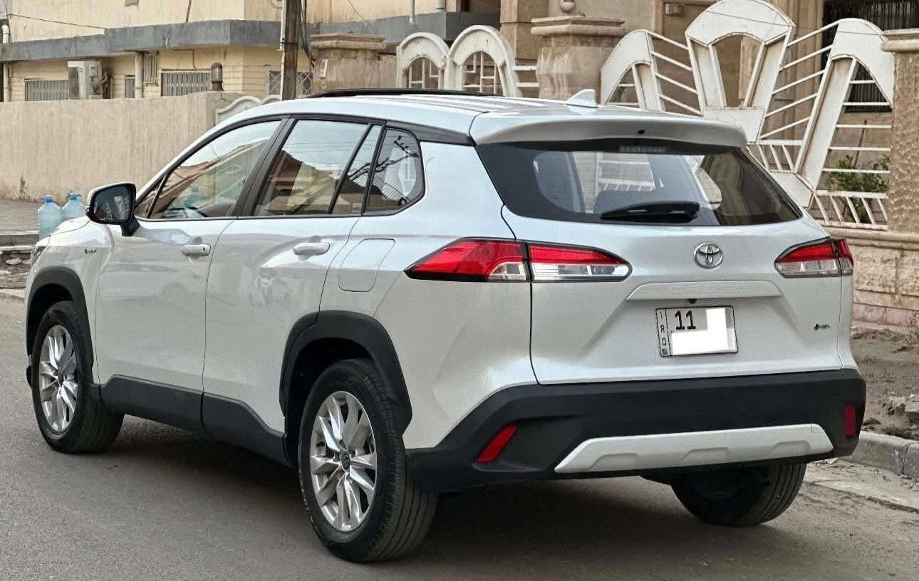 كورلا كروز 2024 هايبرد ماشيه 9 الالف جديده جدًا
رقم بغداد بأسمي بدون صبغ او بارد  

السعر 173 ورقه  للاتصال ***********
