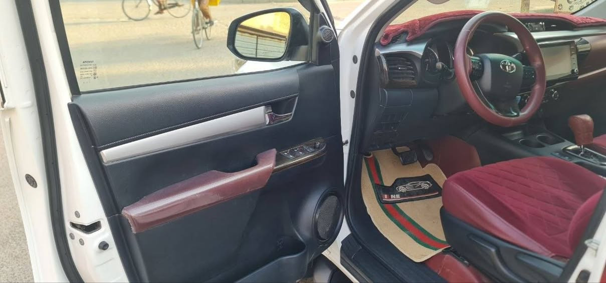 ســلام عــليكم للبيع بيــكم تايوتا فورويل ساز 
2021 سياره مكفوله سونار بل منشور رقم سلمانيه بسمي تحويل سياره فول مواصفات كامره حساسات بصمه جاهزه الخير  ماشيه 115 
مكان سياره بغداد 
الاستفسار الاتصال واني خادم 
(***********) بغداد, العراق
