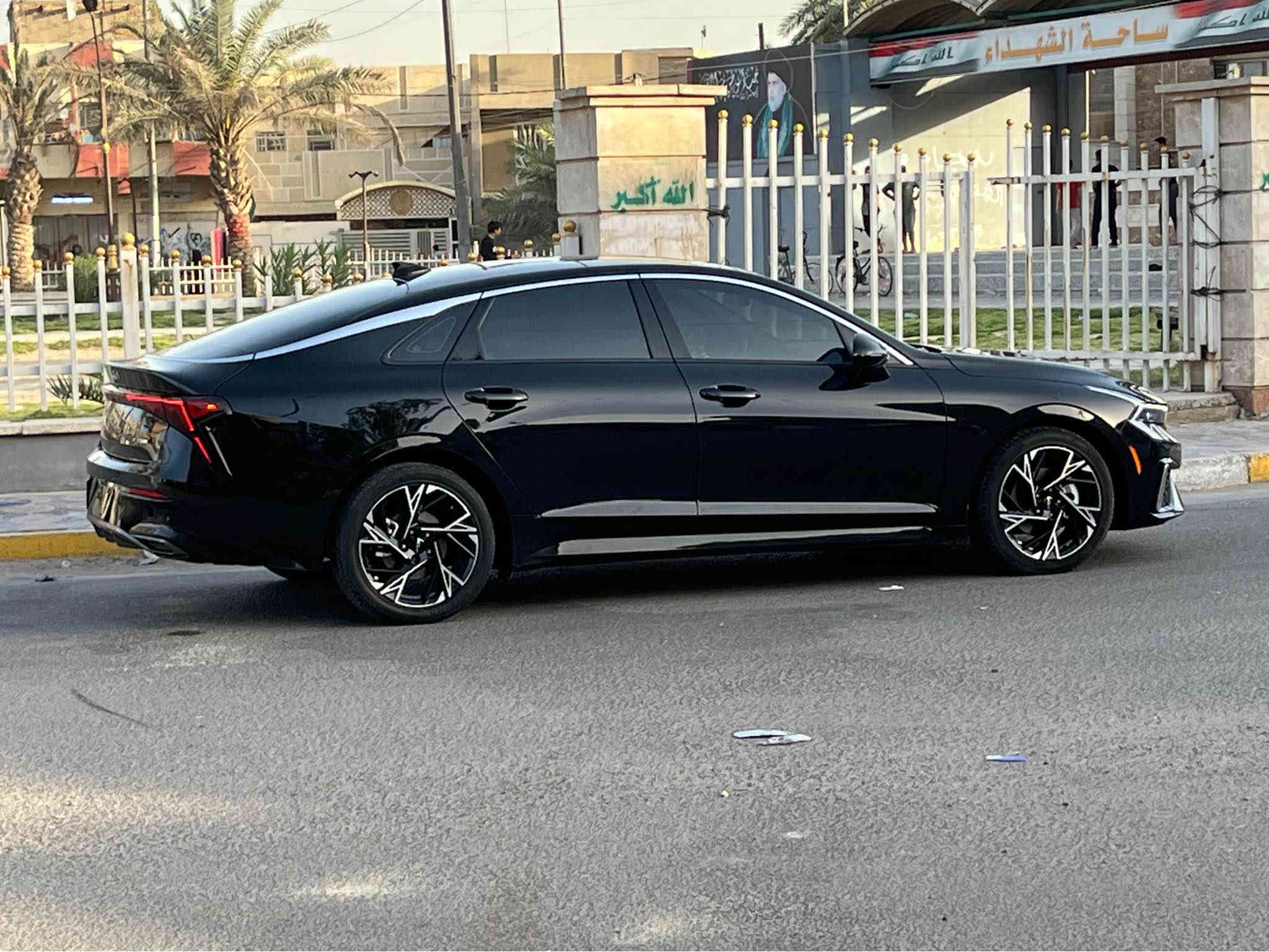 السلام عليكم للبيع 
K5
2025
جيتي لاين
داخل احمر 
محرك 2500ccتنفس طبيعي
كير at
بانورما 
كشنات كهرباء تدفئه
بصمه 
حسات امي خلفي 
رادارت ٣٦٠ درجه
عدادات شاشه متصل 
لايت بك لايت لد عدسات 
بلوجكتر عدسات
ستيرين رياضي 
فول تحكمات ستيرن
قايده ذاتيه 
١٣ سماعه بوز زاد دمام
ويل كب ١٨ 

اشاير لد
ابل كاربلي 
شحن لاسلكي 
وراد امريكي بدون رقم ماشيه الف وشويه يعني زيروه بعدها حادثه جاملغ وبنيد مبدلت تفصيخ اصلي نفس الون يعني بدون صبغ وبيه بارد شويه بالتكمه شرط بدون اي دواخل  مكان السياره بغداد ايربك ستيرن وبرده طاكت التصليح فوك الدرجه اولى مابيه برغي تجاري السعر ١٨٩ ماكو هيج سعر بالخير على ياخذه *********** بغداد
