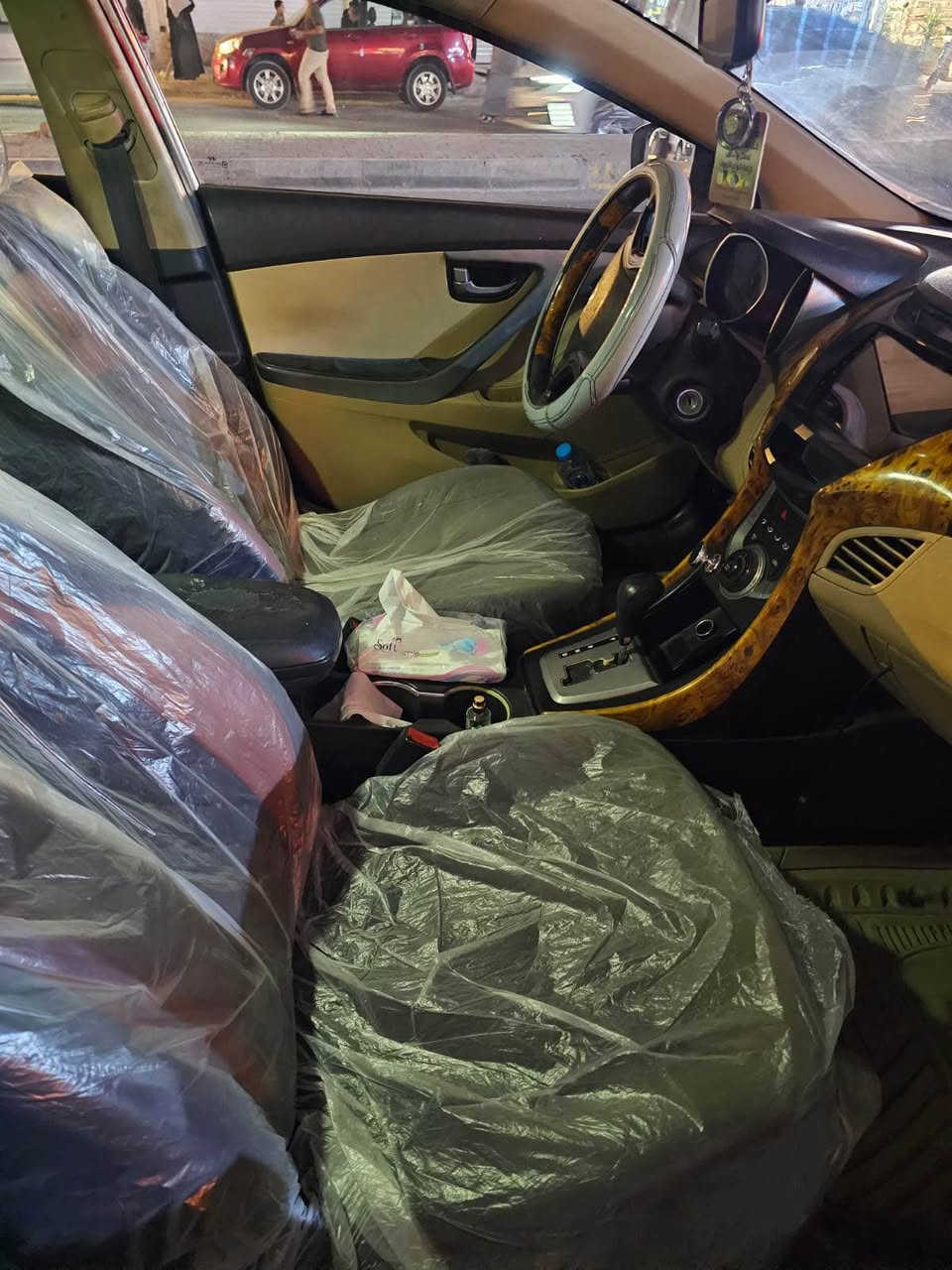 النترا موديل 13 رقم أربيل وارد خليجي بيها ضربة لباب السدر وبارد بالجاملق الوره بأسم الشركة منتهيه السنويه 
ما موجود ع الماسنجر 
رقم صاحب السياره *********** البصرة, العراق
