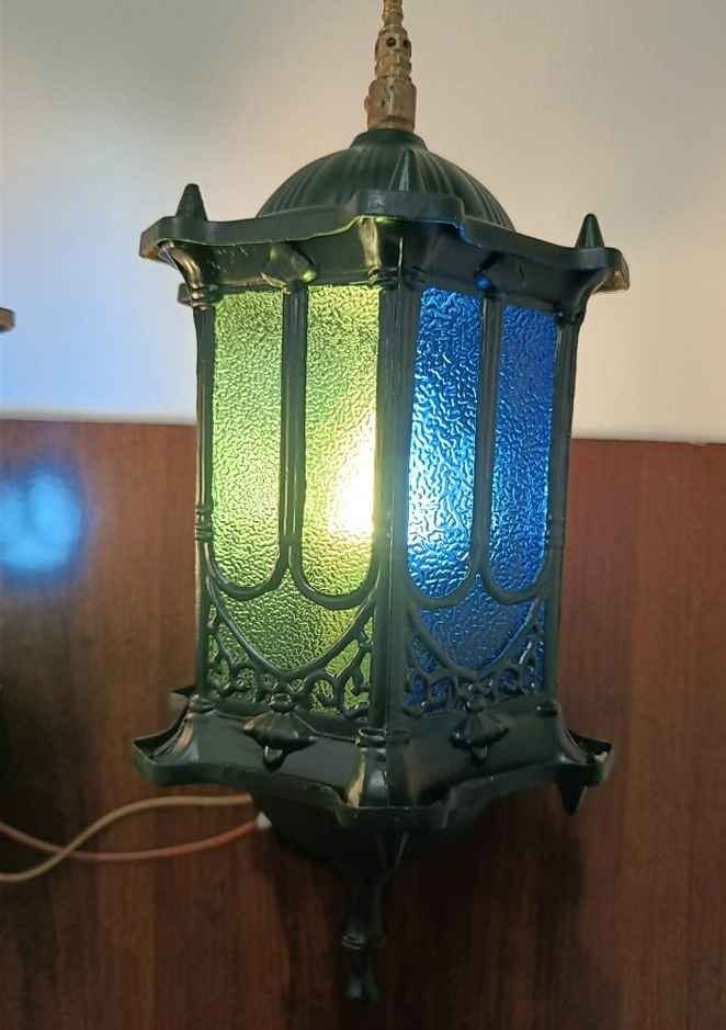 مصباح من حقبه اَنهاية الستينات زجاج ملون فريم فافون قبه نحاس بغداد, العراق


**إذا كنت صاحب هذا الإعلان وتريد حذفه لأي سبب، رجاءا أرسل رسالة إلى الدعم الفني**