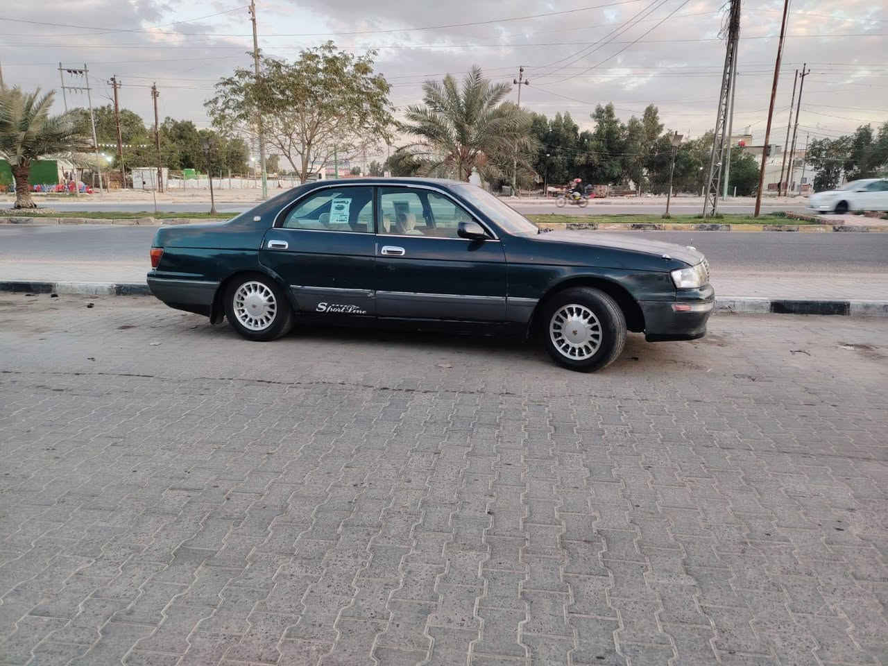 بطه شوف العين سياره جاهزه وبلاديه كشره كلش نضيف حداديه من طول الطول كهربائيات تخم تايرات ستوني شادهن دواخله جدد سياره مكفوله من الكصه ونقل جثه شرط واي ضربه مابيه رقمه بغداد مكاني نجف حي السواق مقابل حي الحرفين تحب تتواصل وياي موجود وتساب فقط *********** سعره 45 وبيه مجال قليل
