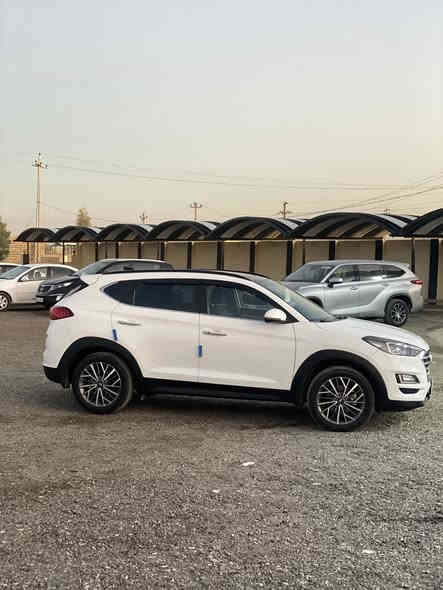 للبيع توكسان 2019 خليجي فول مواصفات واحد على واحد بصمه تحكمات امري شفط بانوراما على طول السقف مقاعد كهرب شحن لاسلكي ضرر بوند بدون دواخل السعر 195وبيها مجال بسيط  للاستفسار ***********
