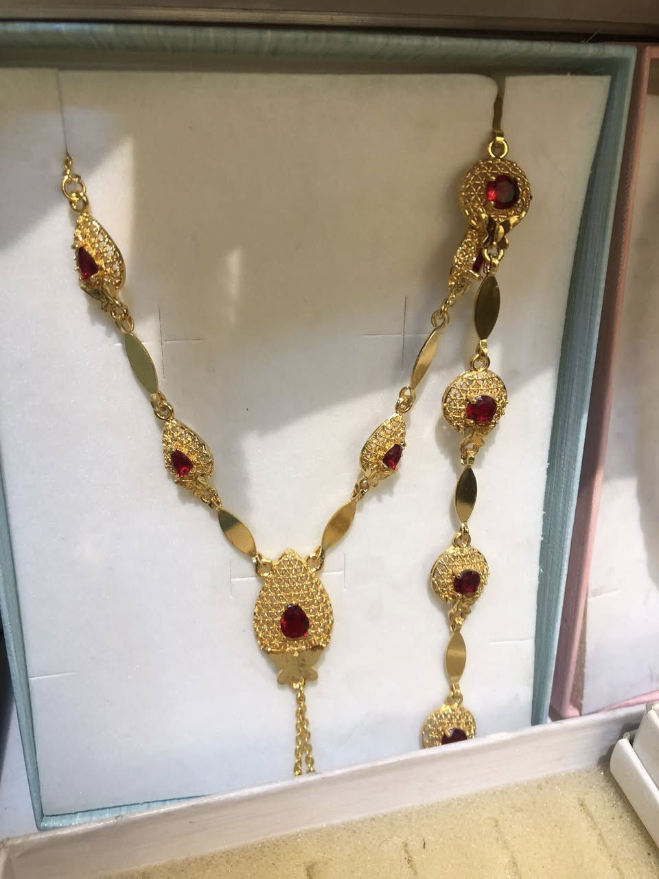 اسعار مناسبه للحجز خاص وتدللون
يوجد توصيل كافة مناطق كركوك فقط توصيل ٣٠٠٠


**إذا كنت صاحب هذا الإعلان وتريد حذفه لأي سبب، رجاءا أرسل رسالة إلى الدعم الفني**