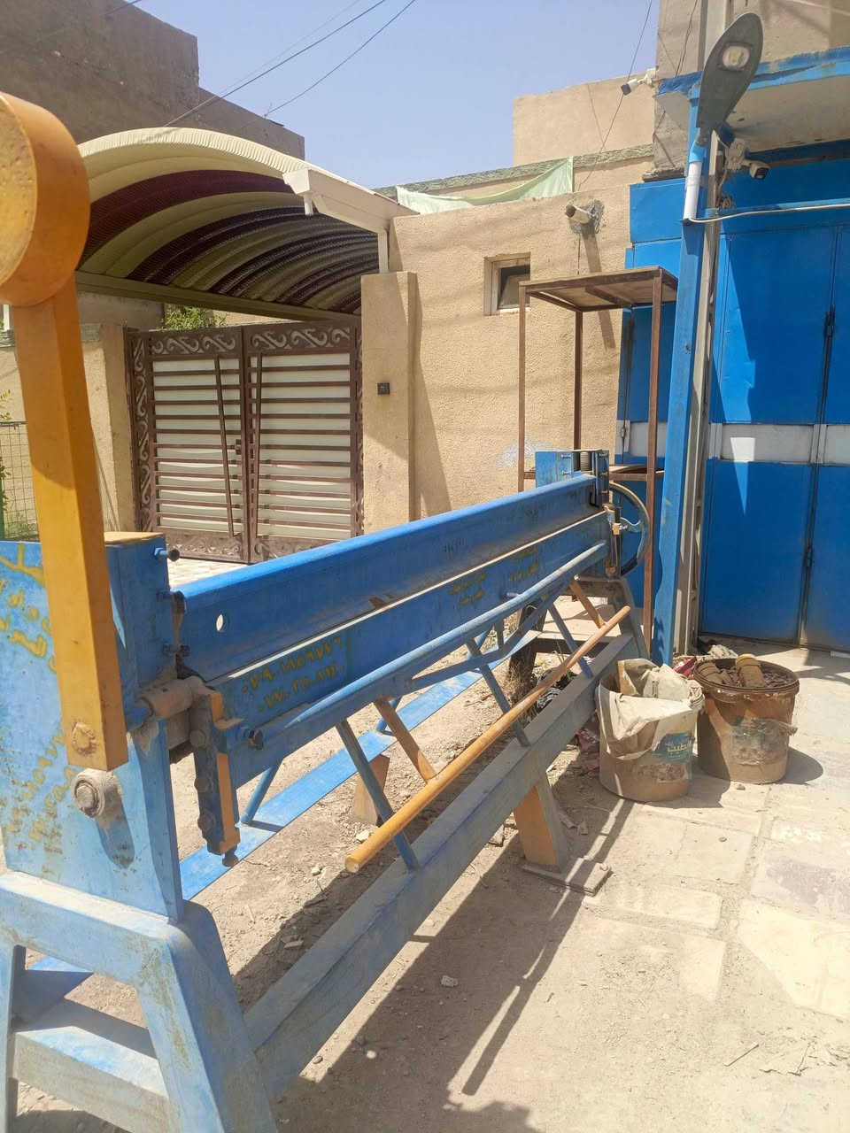 متوفر للبيع معواجه مترين ونص 
وطبر 
***********
