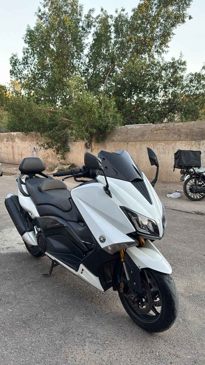 سلام عليكم Tmax 530 2017 بصمه الدراجه ماشيه ٢٩ الف بلاديه كفاله عامه مكاني الصليخ ***********
